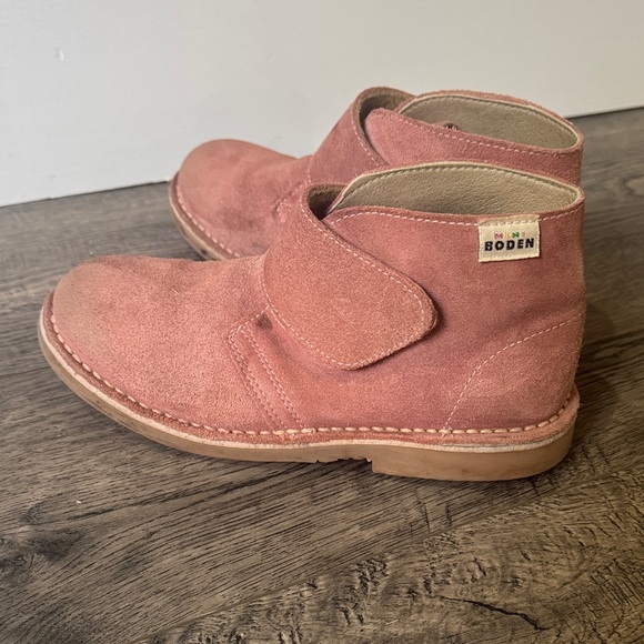 Mini Boden Kids Rose Suede Velcro Ankle Boots - Picture 7 of 9